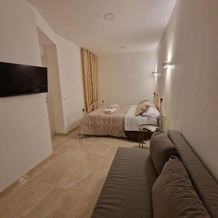 House In The Castle Via Gramignani N 35 Catania别墅 外观 照片